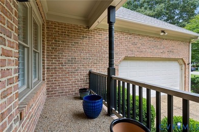 This stunning Joel Sheperd classic home offers a highly - photo 4