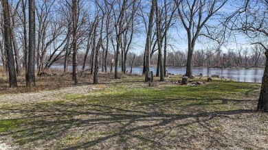 Mississippi River - Des Moines County Lot Sale Pending in Burlington Iowa