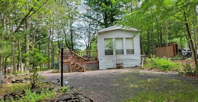 Eagle Lake Lot For Sale in Gouldsboro Pennsylvania