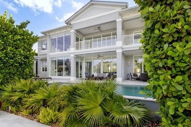 Stunning Coastal Contemporary Deepwater Estate recently built in - photo 4