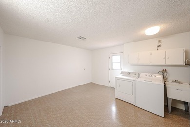 Looking to enjoy a Sun City Lifestyle? This is a well maintained - photo 28