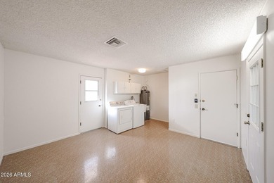 Looking to enjoy a Sun City Lifestyle? This is a well maintained - photo 29
