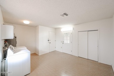 Looking to enjoy a Sun City Lifestyle? This is a well maintained - photo 30