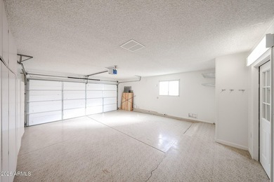 Looking to enjoy a Sun City Lifestyle? This is a well maintained - photo 31