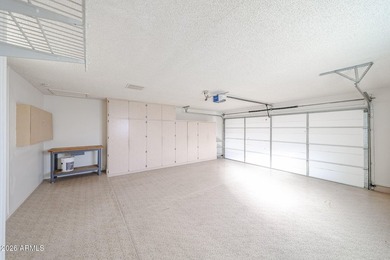 Looking to enjoy a Sun City Lifestyle? This is a well maintained - photo 32