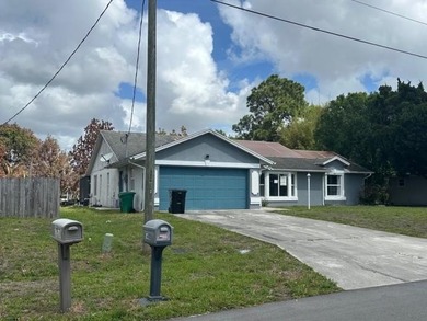 Wonderful opportunity to make this house a home. Screened Porch - photo 1