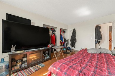 Step into this beautiful one-bedroom in a high rise building - photo 7