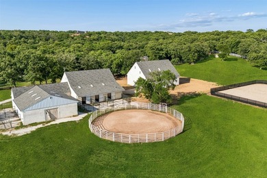 Private Equestrian Retreat in Butterfield Junction on 10 Acres - photo 2