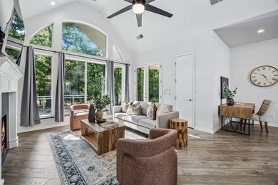 Private Equestrian Retreat in Butterfield Junction on 10 Acres - photo 5