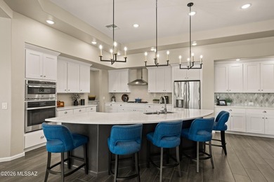 Luxury. Location. Lifestyle. Welcome to one of SaddleBrooke - photo 8