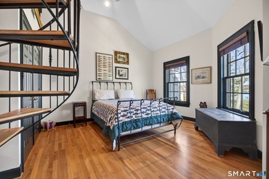 Riverside Elegance Meets Neoclassical Grandeur: Experience the - photo 24