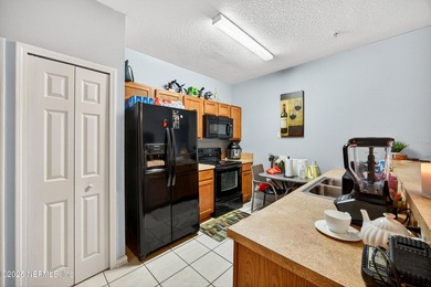 Investors Special, 2-bedroom, 2-bath condo located in the - photo 8