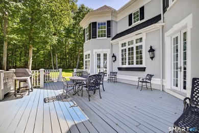 Riverside Elegance Meets Neoclassical Grandeur: Experience the - photo 33