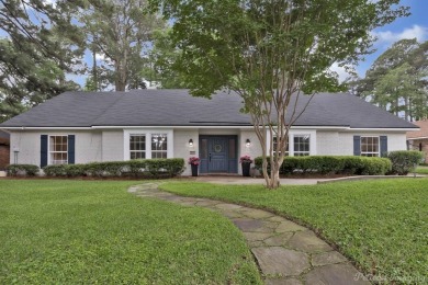 Lake Home For Sale in Shreveport, Louisiana