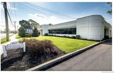 Terrific Opportunity To Purchase Professional Office Condo With - photo 1