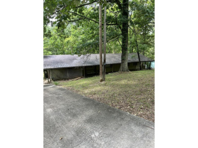 Beaver Lake Home For Sale in Lawrenceburg Kentucky