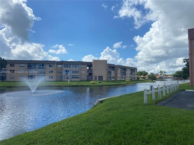 Lake Condo For Sale in Sunrise, Florida