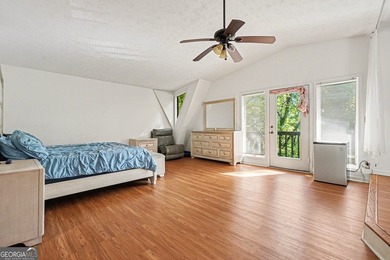A private lake retreat priced below appraised value. Discover - photo 23