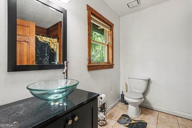 A private lake retreat priced below appraised value. Discover - photo 34