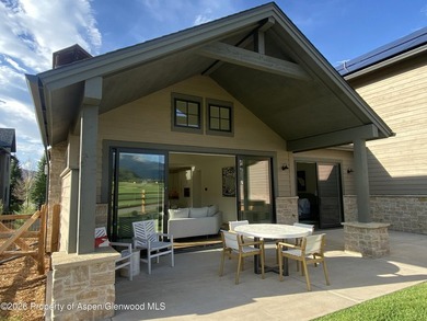 Enjoy this BRAND-NEW CONSTRUCTION Duplex with stunning Direct Mt - photo 37