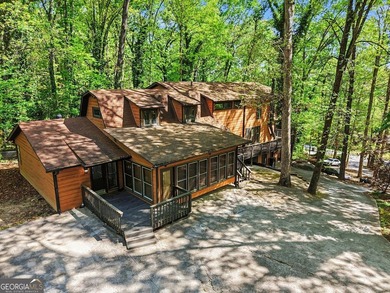 A private lake retreat priced below appraised value. Discover - photo 44