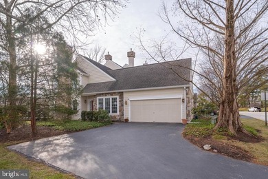 (private lake, pond, coastal) Townhome/Townhouse Sale Pending in Berwyn Pennsylvania