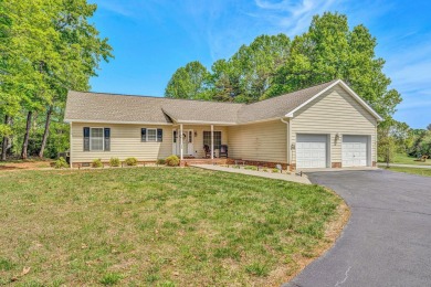 On golf course in waterfront resort community . - Lake Home For Sale in Huddleston, Virginia