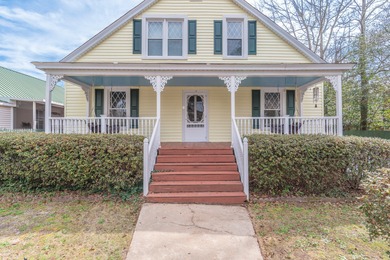 Nestled in the heart of downtown Aiken, this beautifully