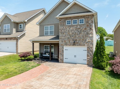 Fort Loudoun Lake Home For Sale in Knoxville Tennessee