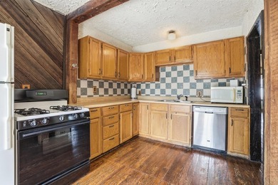 Lakefront Retreat on Lake George - Full of Charm & Opportunity! - photo 14