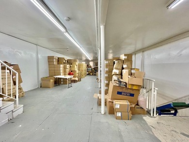 Calling All Investors, Developers, & End-Users!!! 3 Unit 9,600+ - photo 17