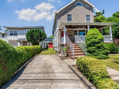 Beautiful detached single-family home situated on an oversized - photo 21