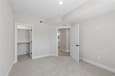 New Construction with Dock! Gorgeous Brand new stunning - photo 31