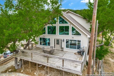 Lake Medina Home For Sale in Lakehills Texas