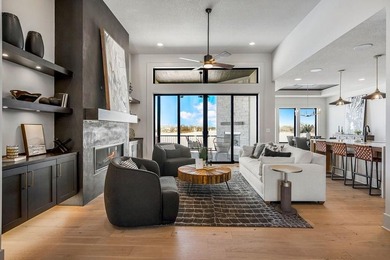 Welcome to this stunning home with a light-filled entry that - photo 4