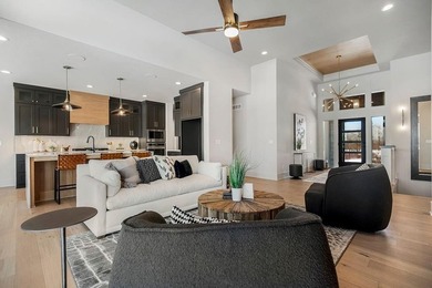 Welcome to this stunning home with a light-filled entry that - photo 6