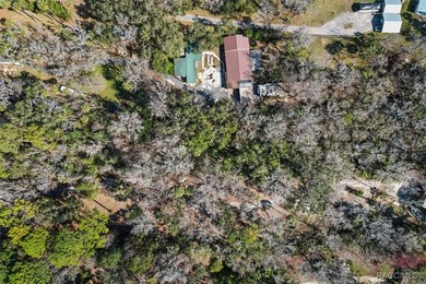 Feast your eyes on this stunning waterfront property! Nestled - photo 14