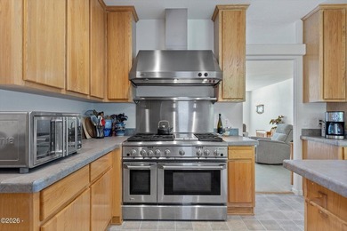 First time on the market! Spacious 2,560 sq ft manufactured home - photo 19