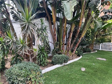 This property is located along Venice Blvd and features 5 units - photo 9