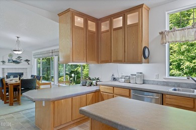 First time on the market! Spacious 2,560 sq ft manufactured home - photo 20