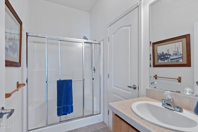 First time on the market! Spacious 2,560 sq ft manufactured home - photo 34