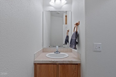First time on the market! Spacious 2,560 sq ft manufactured home - photo 40
