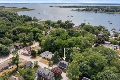 The Windmill House! This charming 1760 Cape Cod Style home - photo 2