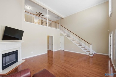 Prime location! This beautiful 3-bedroom, 2.5-bath townhome in - photo 4