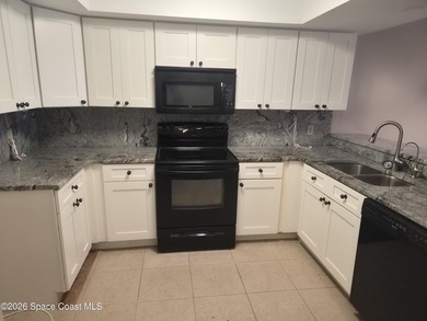 Welcome to this beautiful 2-bedroom, 2-bathroom gem nestled - photo 28