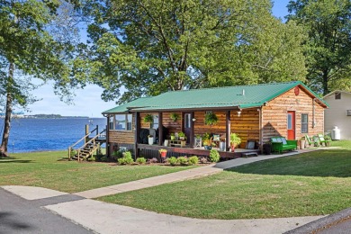 Wheeler Lake Home For Sale in Hillsboro Alabama