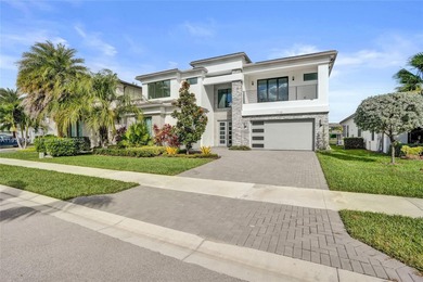 Lake Home For Sale in Boca Raton, Florida