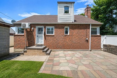 Welcome to this spacious and well-maintained home in the - photo 7