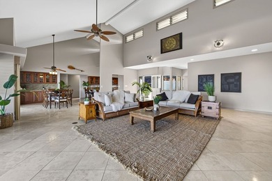 Commanding an exceptional position above historic Keauhou Bay - photo 12