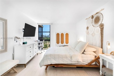 MOTIVATED SELLER!! Fully updated luxury condo overlooking the - photo 12